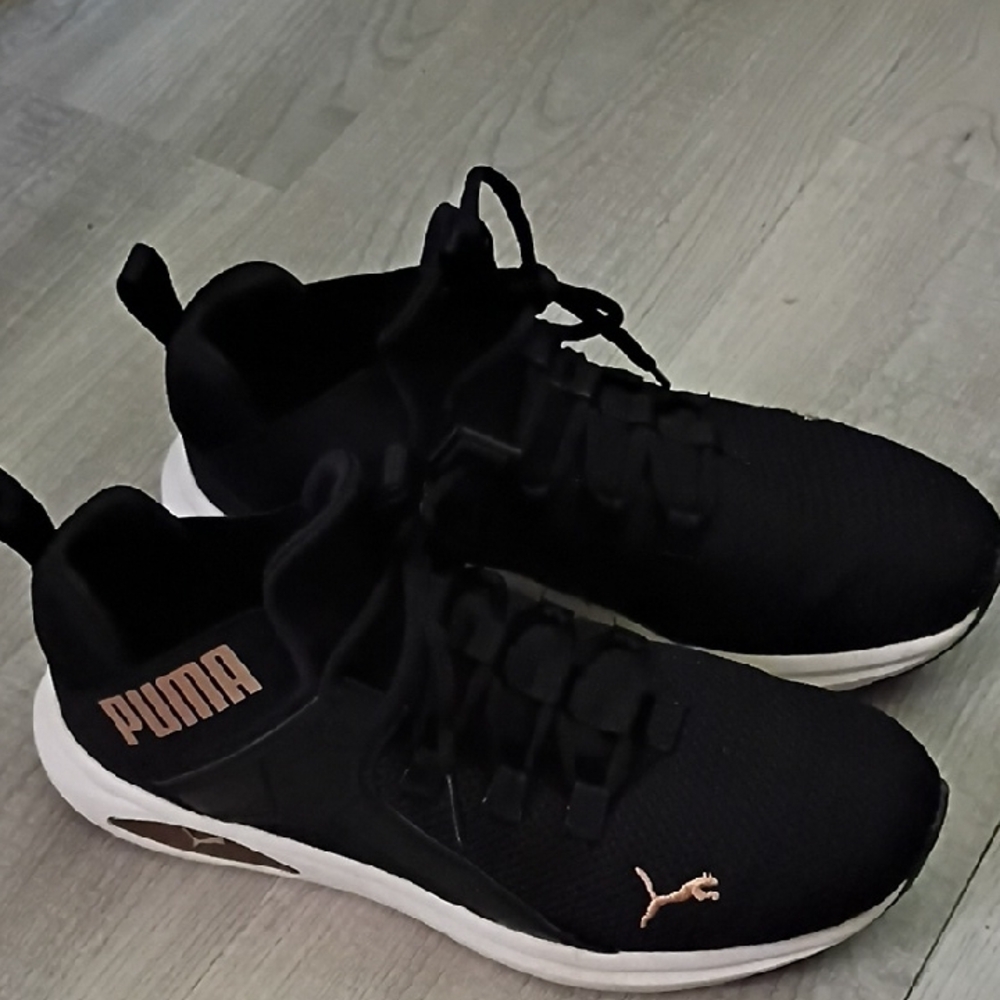 PUMA Ladies Black and Gold Sneakers